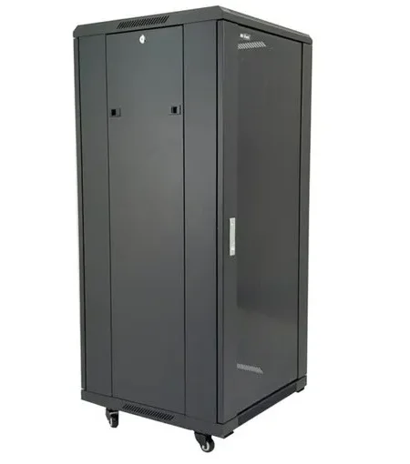 32U - 1670x660x660 free-standing Networking Cabinet - 2 fans